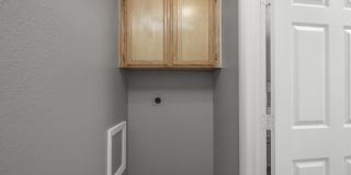1918 Angus Street -3 Gallery 11