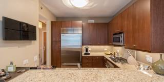 600 N LAKE SHORE Drive Gallery 8