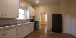 Charming Old Town Bungalow! Gallery 9