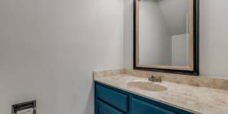 2-BEDROOM TOWNHOME IN ALAMO HEIGHTS Gallery 16