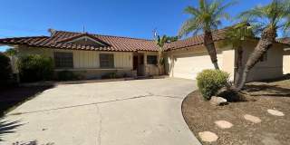 Large: 4 Bedroom 2.5 Bath Home Large: 4 Bedroom 2.5 Bath Home Gallery 1