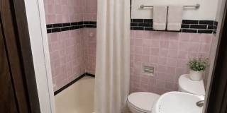 209 West Fifth Avenue Gallery 9