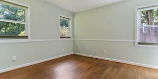 Spacious Mid Century Modern Arlington Home | Prime Location Near Clarendon & Metro Gallery 20