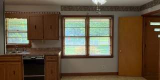 Beautiful 3 bedroom- North Johnson City Gallery 18