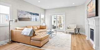 208 N Surrey Ave Gallery 8