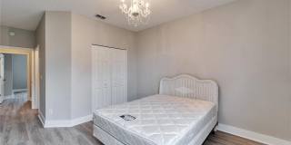 1032 RADISON Avenue Gallery 28