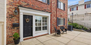 1421-A VAN DORN Gallery 2