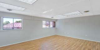 311 MAPLE AVE W #C Gallery 33