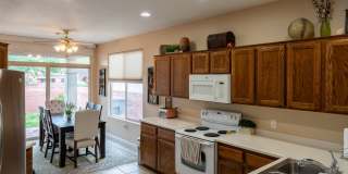 Available 10/1/26 - Furnished 3 bed, 2 Bath Home For Rent Gallery 11