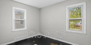 20045 Greenlawn Street Gallery 18