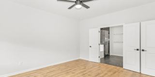 Beautiful 3 Bedroom 2.5 Bathroom Home in Windsor Crossing with Loft Gallery 17
