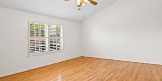 170 Manchester Drive Gallery 19