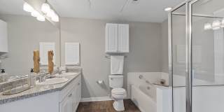 The Lyndon Gallery 8