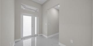 543 McArthur Boulevard Gallery 5