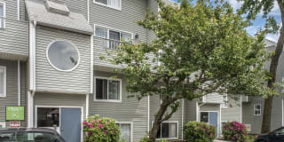 The Courtyard at North Beacon Gallery 8