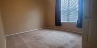 Spacious 2B/2B Main Level Condo With Garage NOW AVAILABLE Gallery 30