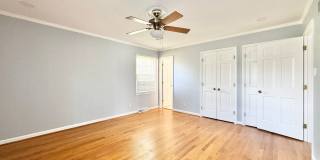 Updated 3 Bedroom Convenient to W Friendly Ave & New Garden Rd! Gallery 19