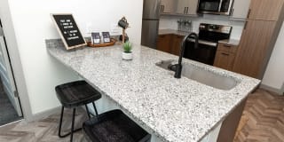 Student Housing - Yugo Urbana Illinois Gallery 23