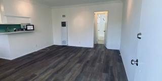 15114 Dickens Street Gallery 8