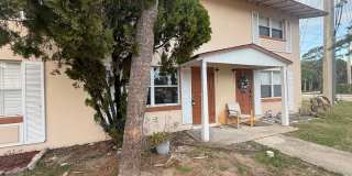 Beautiful 2 Bed 1.5 Bath Townhome AVAILABLE IMMEDIATELY! Gallery 5