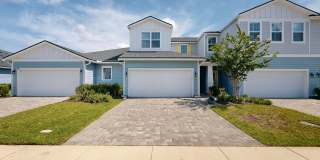 Beautiful 3 bedroom 2.5 bath townhouse Gallery 1