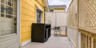 19 Webb Avenue Gallery 3