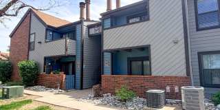 Bright and Welcoming Condo in Aurora! Gallery 1