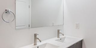 1423 N 8TH Street Gallery 12