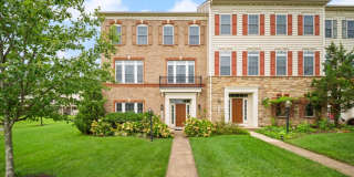 42532 ROWDERBURY Square Gallery 1