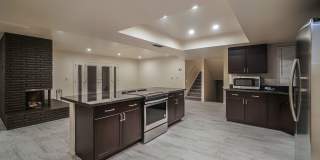 Exceptional 6-Bedroom Residence Near ASU with Garage & Modern Conveniences Gallery 15