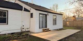 7601 Foster Street Gallery 17