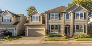 Desirable Applewood Park 4 Bedroom 2.5 Bathroom Home Available April 23!!! Gallery 1