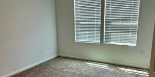 Large almost new 5-bedroom home in the Arbors Gallery 18