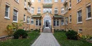 5957 W Madison St Gallery 25