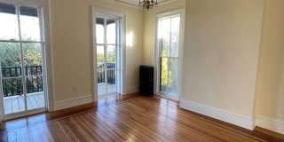 4 Bedroom 2 Bathroom House with Stunning Hudson River Views Gallery 4