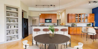 Lofts at Lakeview Gallery 7