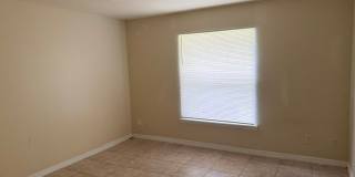 4639 28 Street SW Gallery 7