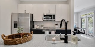 Arboretum West Gallery 95