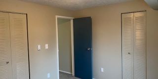 110 Gluck St Apt B Gallery 4
