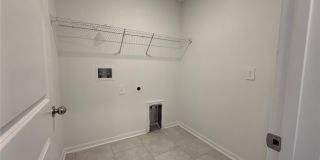 669 REGGIE ROAD Gallery 15