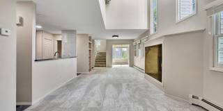 Spacious and bright condo located in a quiet area that boasts the perfect combination of style and comfort. Gallery 11