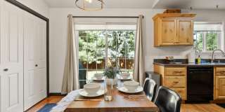 Glacier Chalet – Cozy Columbia Falls Retreat Near Glacier National Park Gallery 1