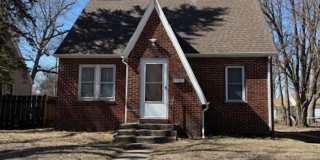 Cozy 2 Bedroom, 1 Bathroom house for rent at 2747 E. 4th Gallery 1