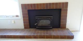 Four bedroom townhouse with easy access to all Boulder has to offer! Gallery 16