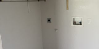 1106 Jones St Gallery 3