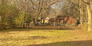 Newly Renovated 2 Bedroom / 1 Bathroom Home Available Now! Gallery 11