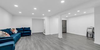 142 Locust Avenue Gallery 24