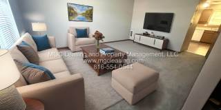 234-242 NW Woods Chapel Rd Gallery 1