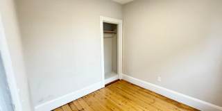 3 Bed - 1000sqFt - Mission Hill Gallery 4