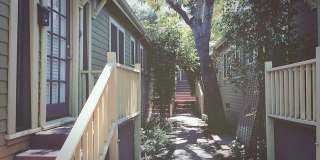 Adorable 1 bed / 1 bath Apartment in the Heart of Echo Park with In-Unit Laundry, Parking & Private Yard Gallery 7